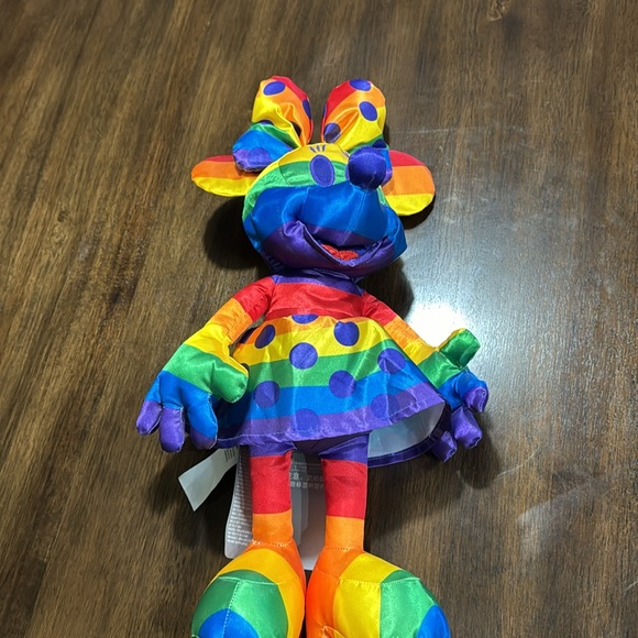 Disney's Minnie‎ Mouse Rainbow Plush Doll 19.5" Height Minnie Pride Doll NWT - Picture 4 of 6